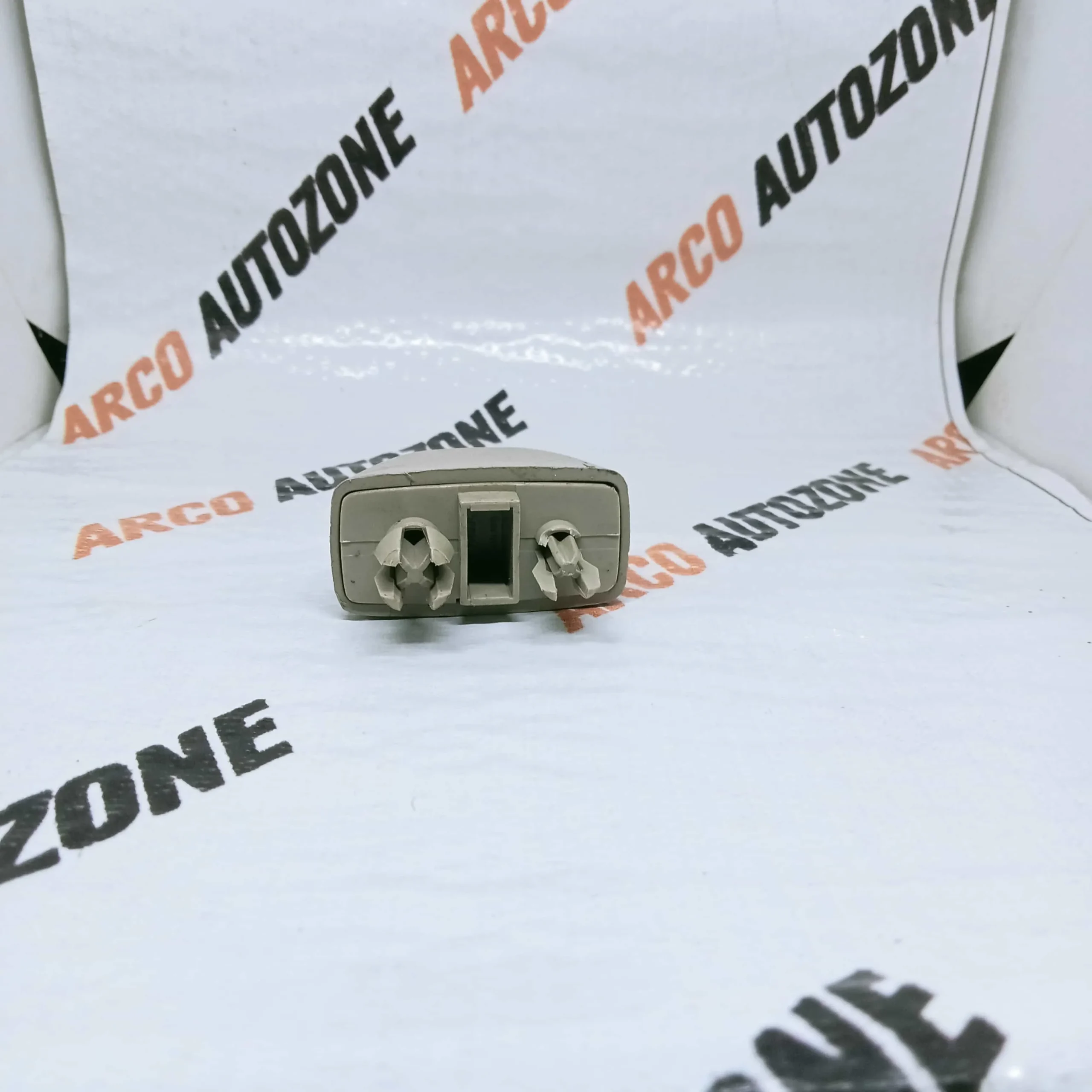 VOLKSWAGEN SUN VISOR LOCK POLO VENTO RAPID 5034