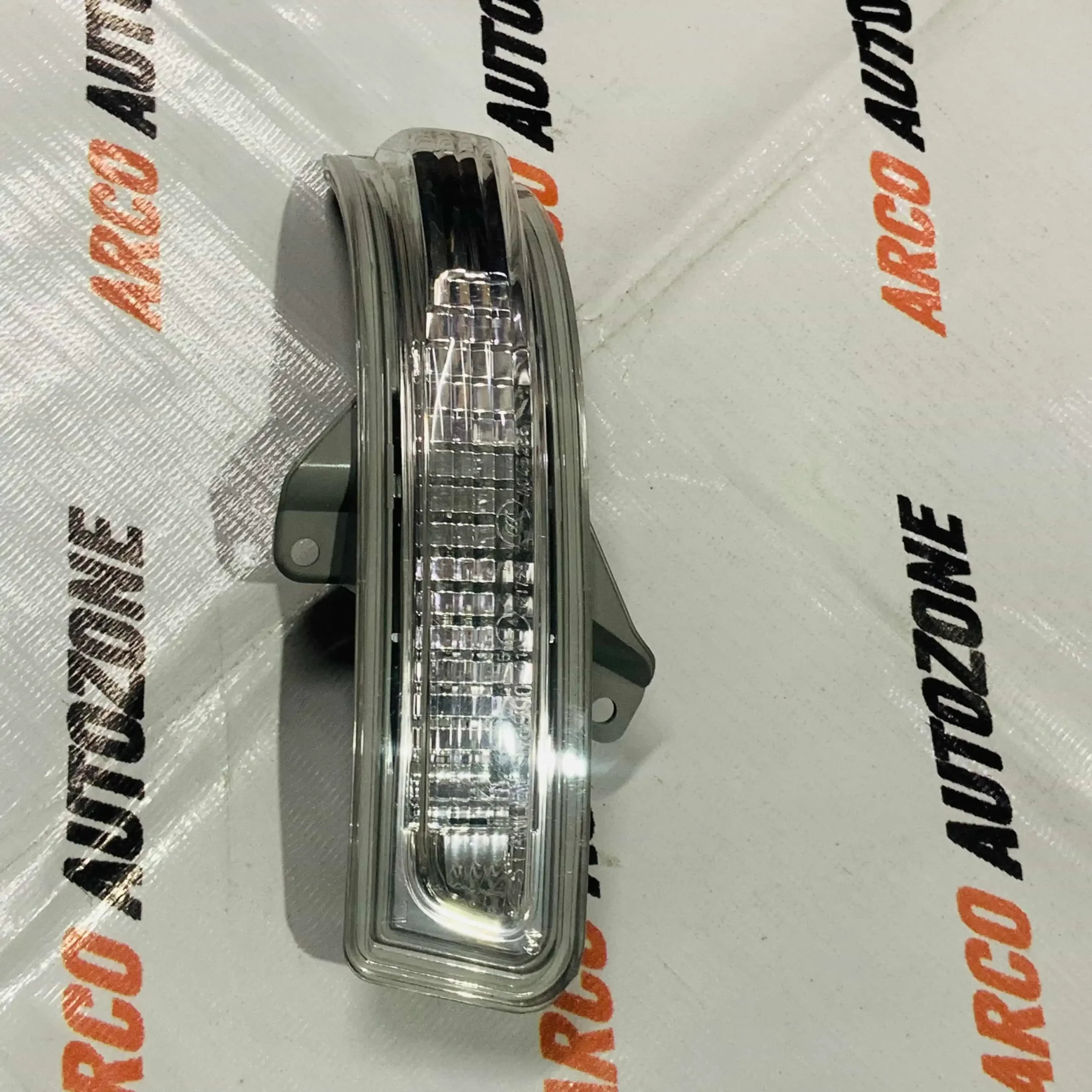 MARUTI SUZUKI SWIFT 2ND GEN 2PIN OE LEFT SIDE