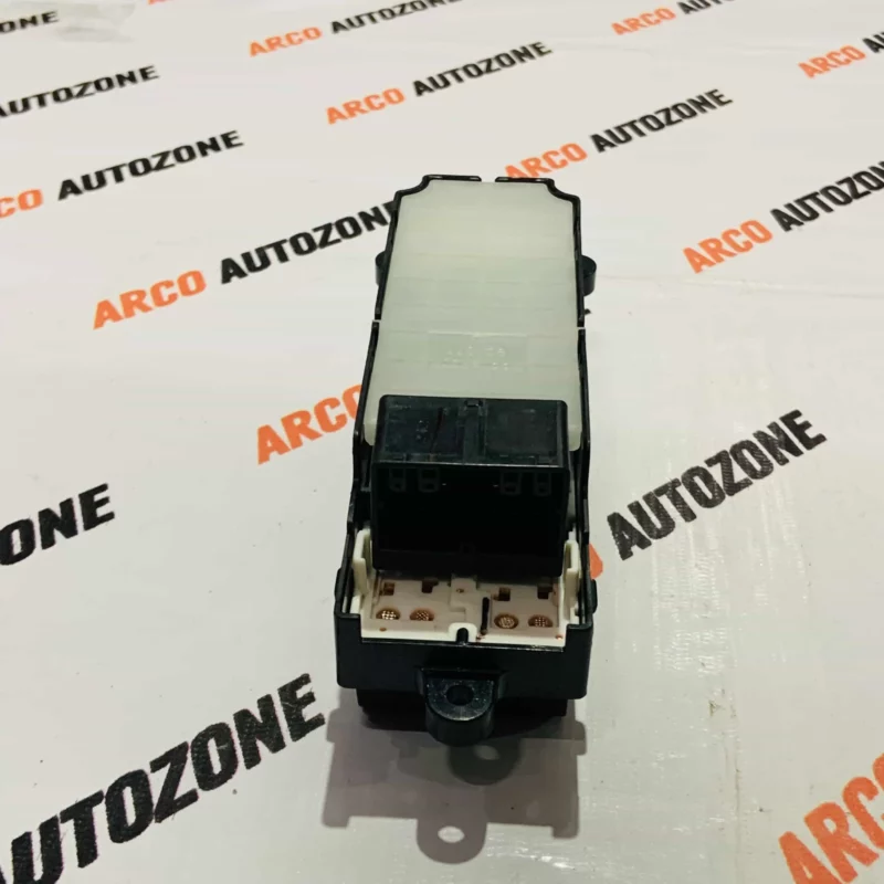 MARUTI SUZUKI SWIFT ERTIGA 2012 WINDOW SWITCH MAIN S21077 - Image 3