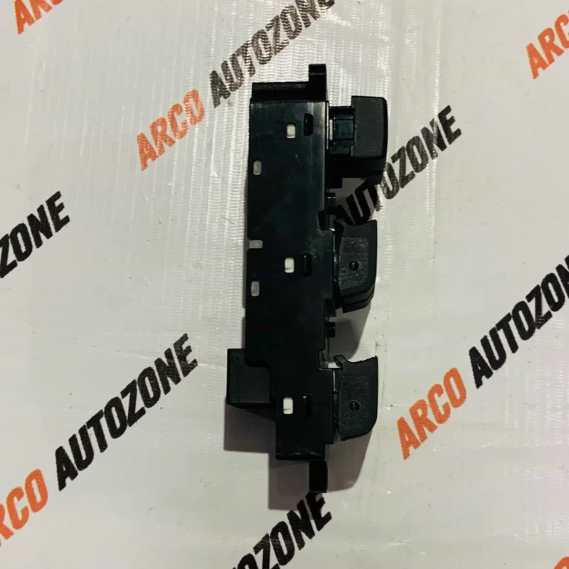 MARUTI SUZUKI SWIFT ERTIGA 2012 WINDOW SWITCH MAIN S21077 - Image 4