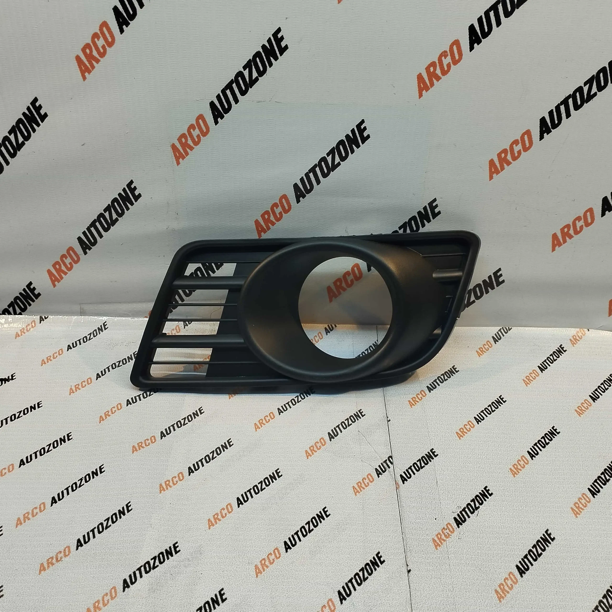 MARUTI SUZUKI SWIFT GEN 2 DZIRE GEN 1  HOLE FOG LAMP COVER LEFT SIDE 7176174K10
