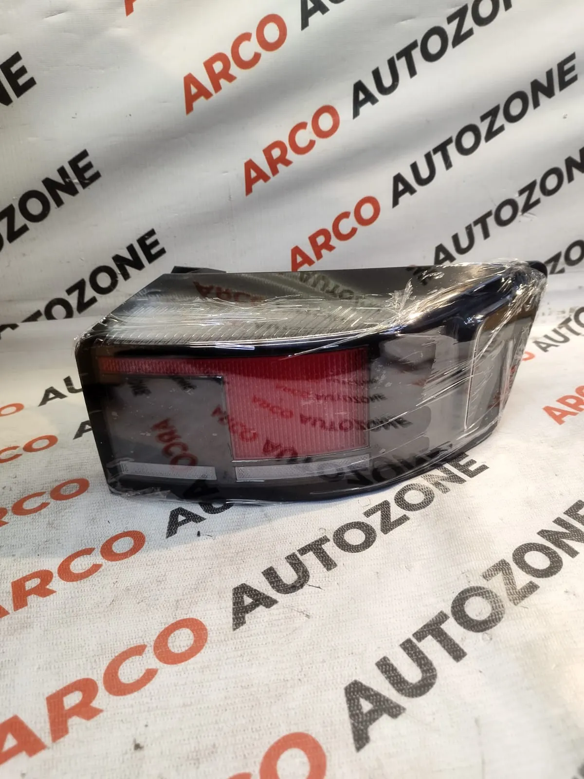 TAIL LIGHT RIGHT HAND COMPATIBLE WITH HYUNDAI CRETA 2024 LED HYU92402BV400