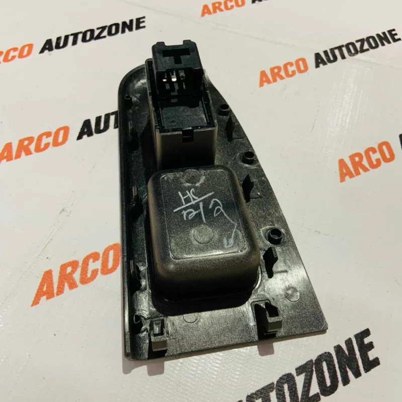 TATA VISTA MANZA FRONT LEFT HAND BEL S22092 WINDOW SWITCH - Image 3