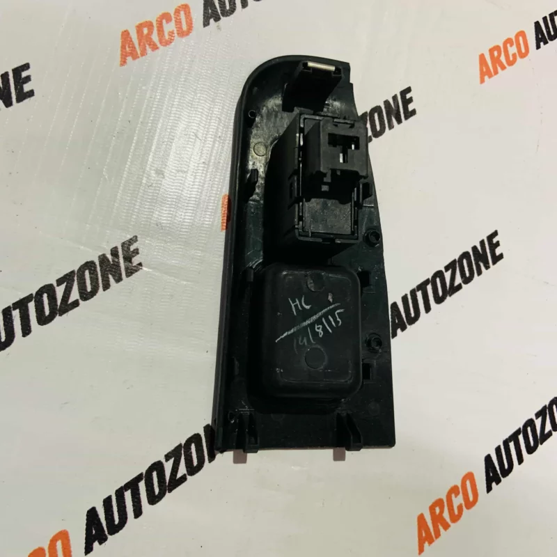 TATA VISTA MANZA FRONT LEFT HAND GREY S22109 WINDOW SWITCH - Image 2