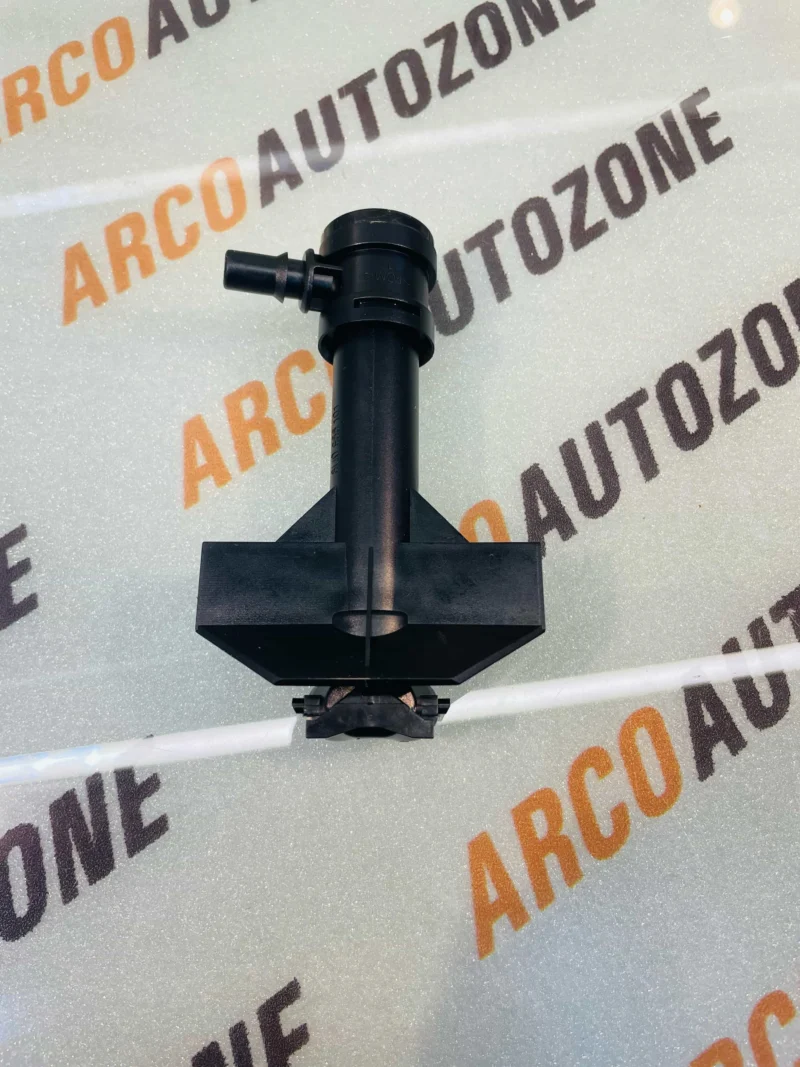 WIPER NOZZLE AUDI Q3 1st GEN IMPORTED 8U0955101