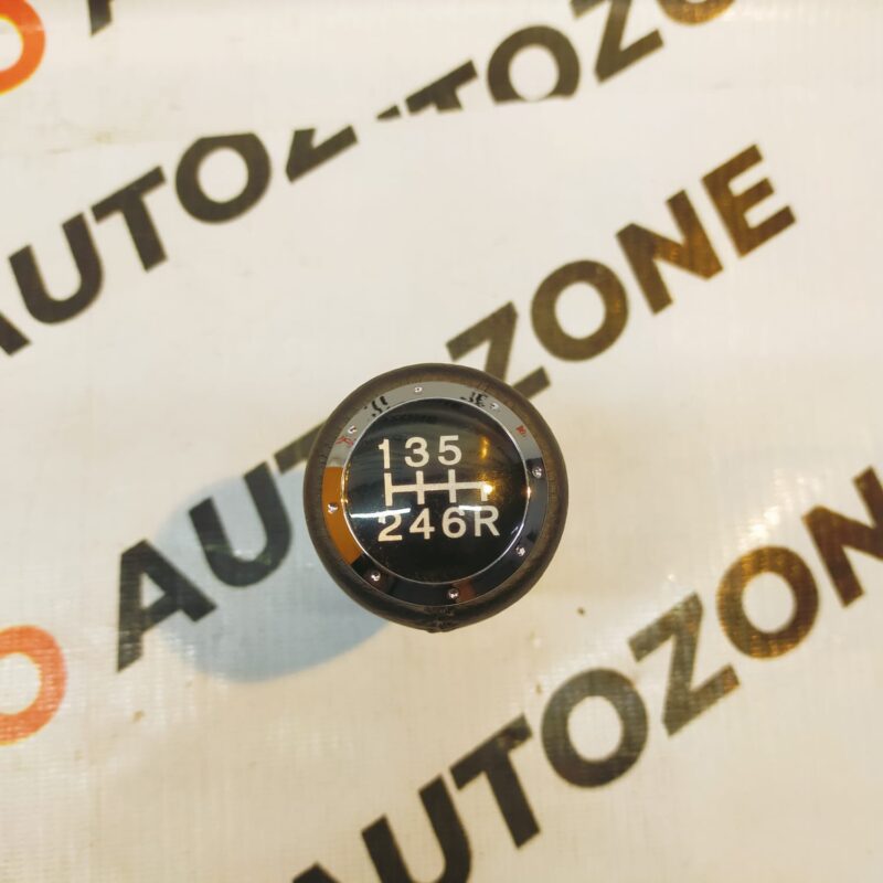 GEAR LEVER KNOB HONDA WRV CHROME WITH LEATHER STITCH - Image 2