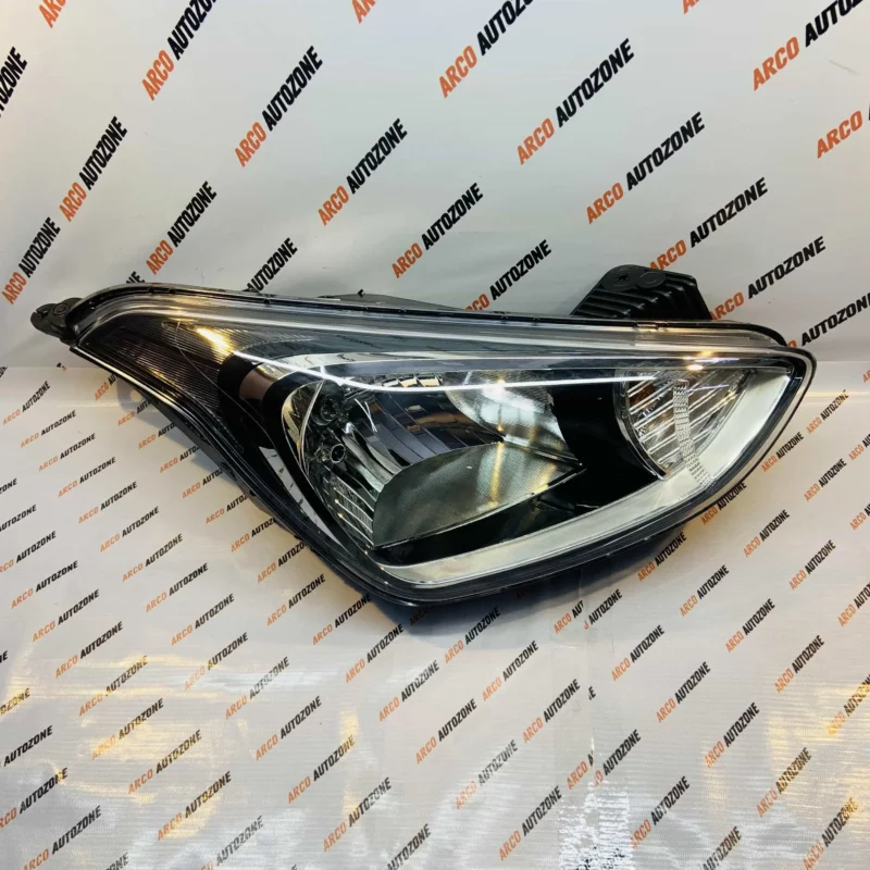 HYUNDAI XCENT BLACK 92102B4400 HEAD LIGHT RIGHT SIDE - Image 2