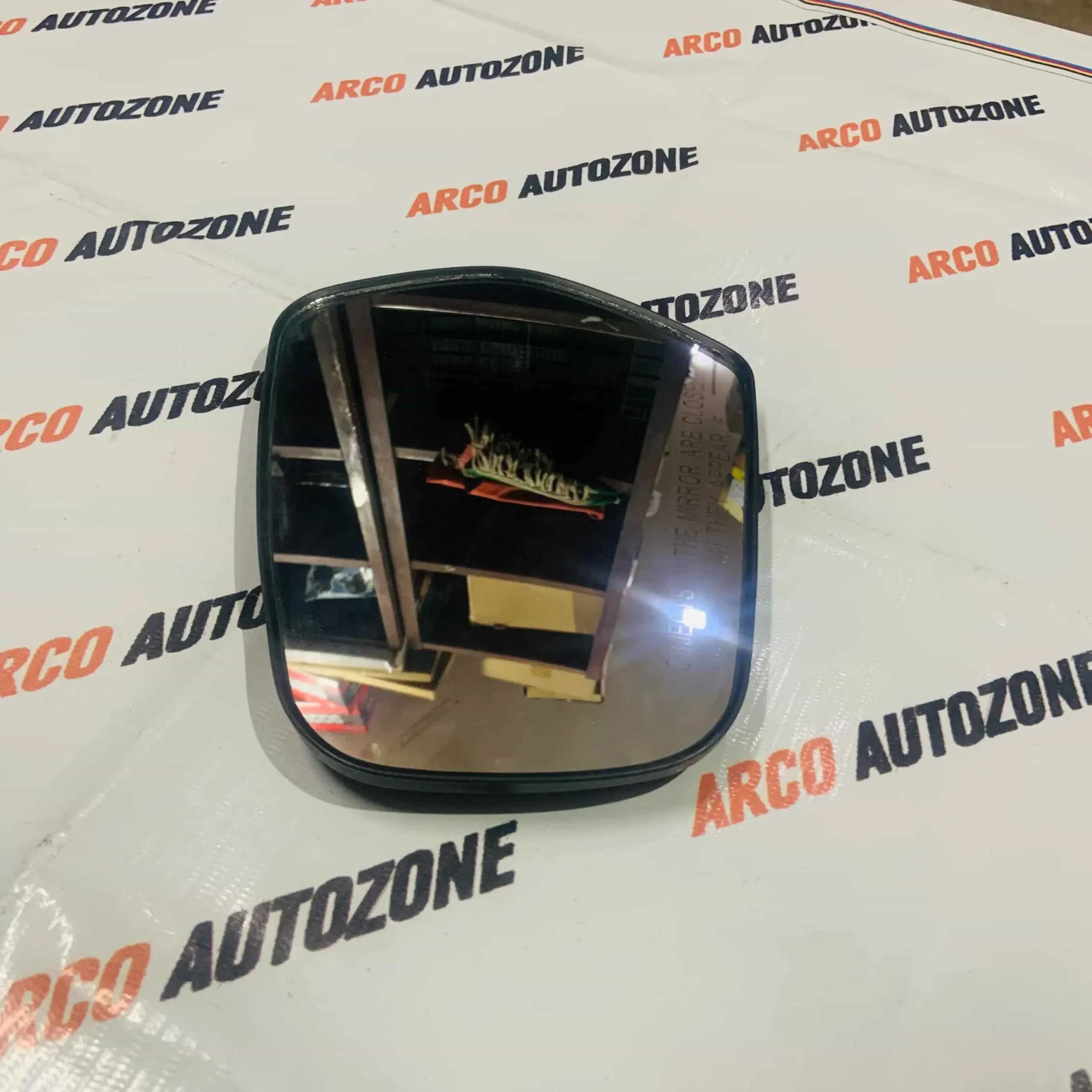 MAHINDRA XUV 300 FOX SUB MIRROR GLASS PLATE LEFT SIDE