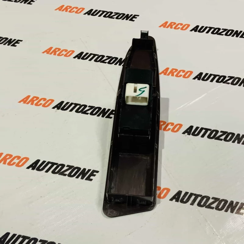 MAHINDRA XUV 500 SINGLE BROWN WINDOW SWITCH MAIN S22096 - Image 3
