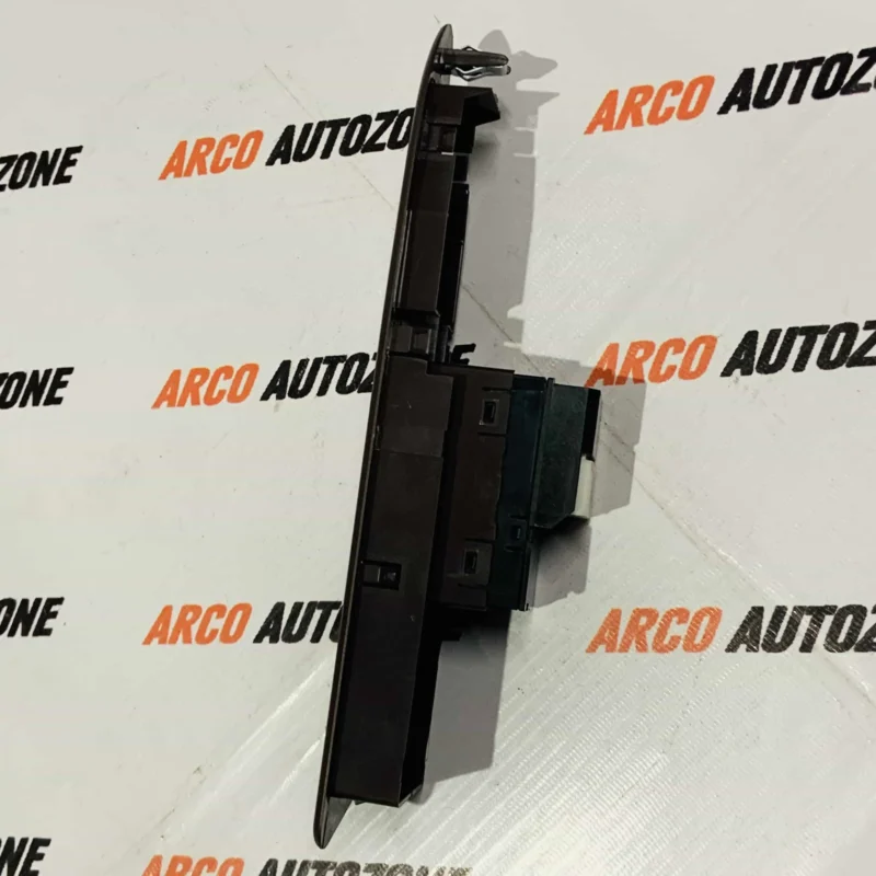 MAHINDRA XUV 500 SINGLE BROWN WINDOW SWITCH MAIN S22096 - Image 4