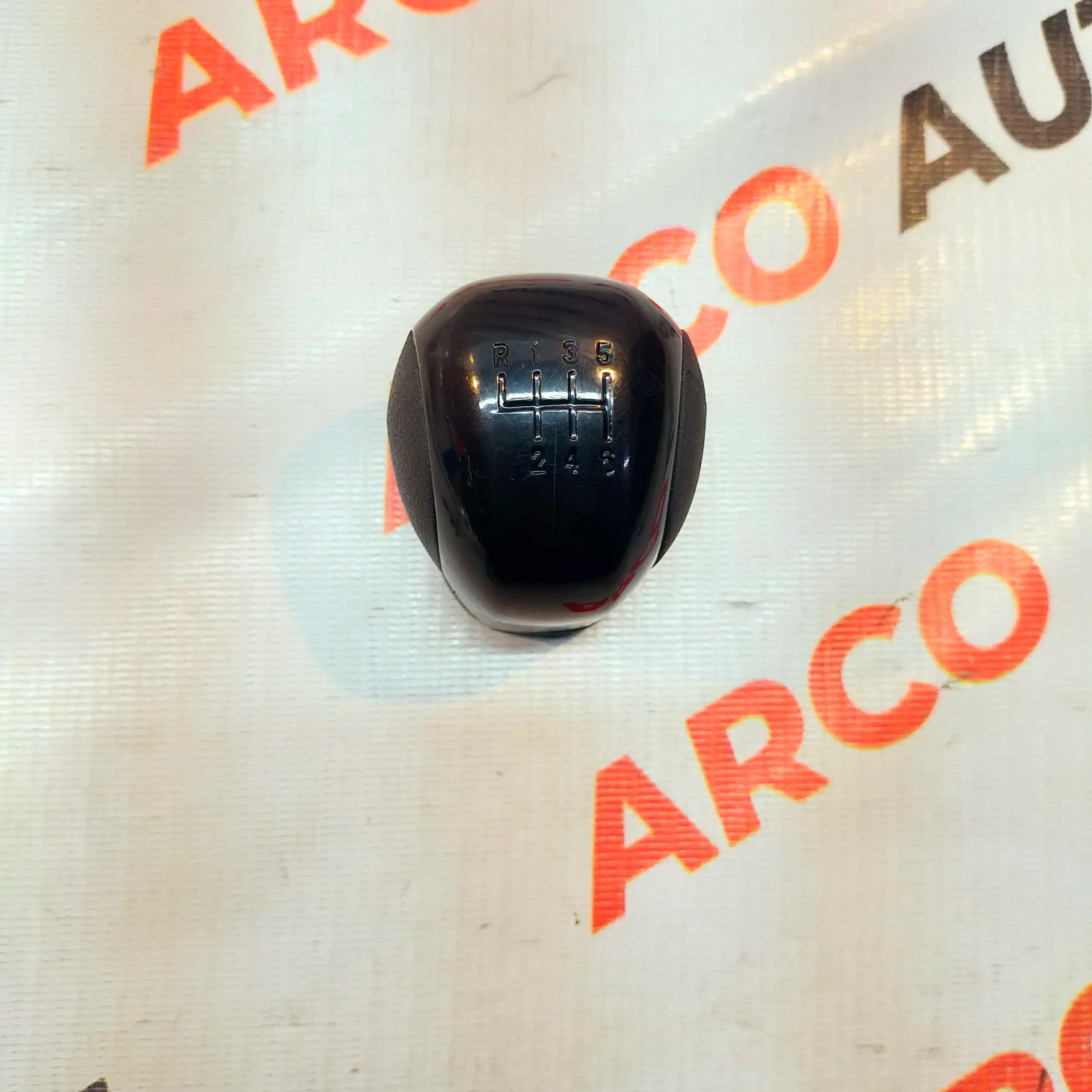 GEAR LEVER KNOB MAHINDRA XUV500 BLACK BASE MODEL