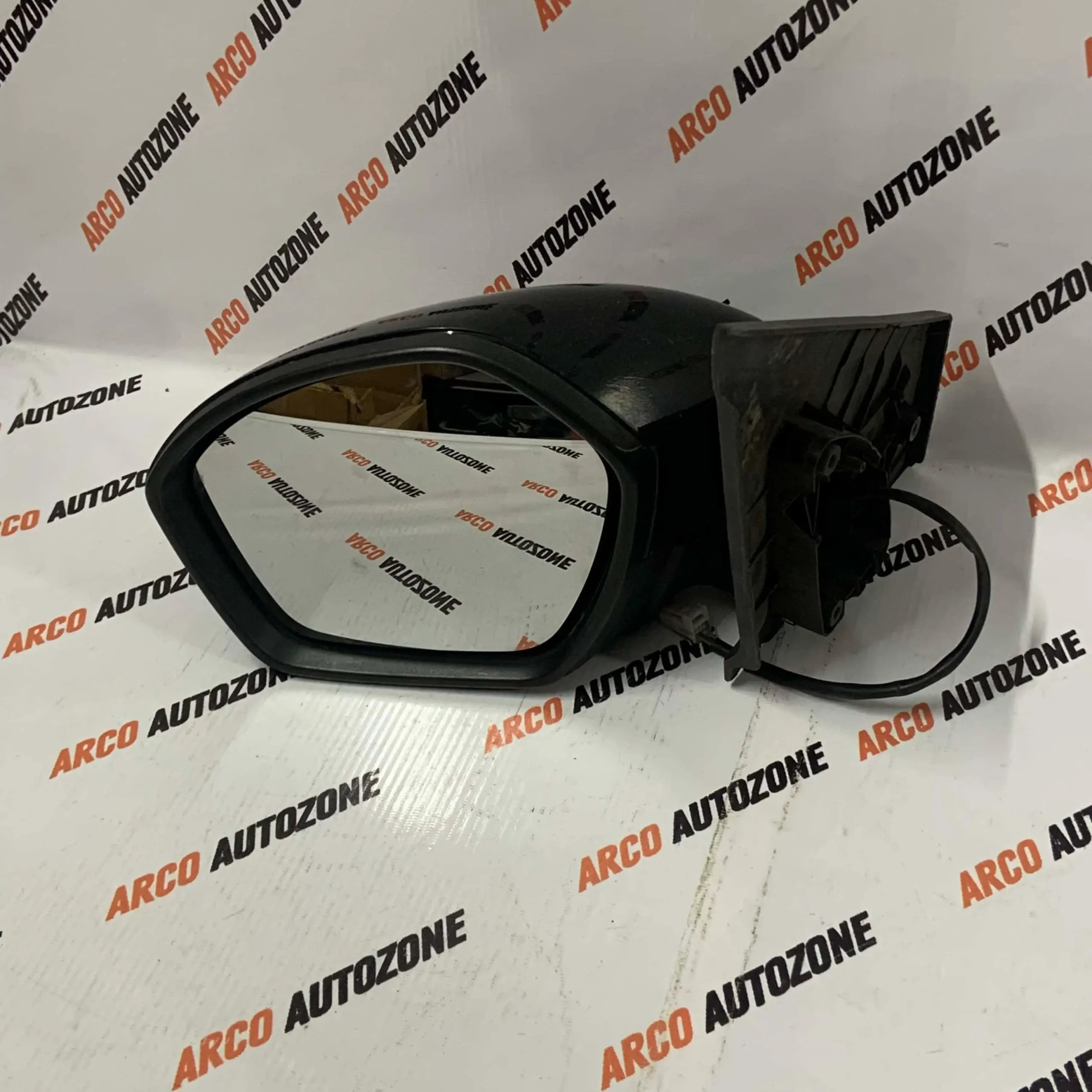 TATA ZEST BOLT 3 WIRE SEMI USED OUTSIDE MIRROR LEFT SIDE